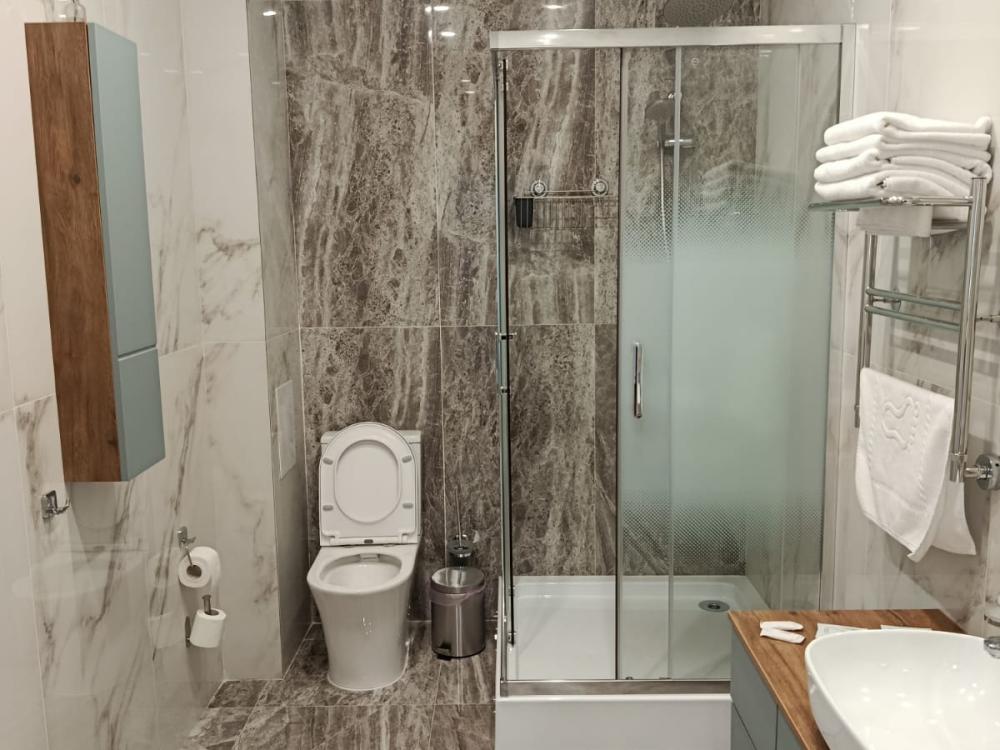 Империалъ - номер Номер люкс с 1 двуспальной кроватью фото 23