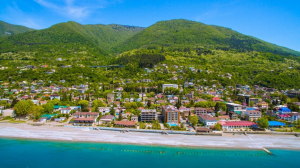 Гагра или Сочи: где лучше отдыхать?